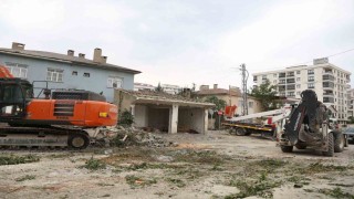 Terzioğlu Caddesindeki çalışmalarda imar planı uygulanıyor