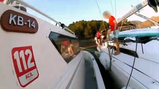 Ticari yatta yaralanan vatandaşa tıbbi tahliye