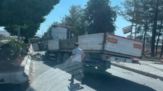 Tırın dorsesi araçtan ayrıldı, facia kıl payı atlatıldı