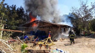 Tokatta samanlıkta çıkan yangında çiftçinin emekleri kül oldu