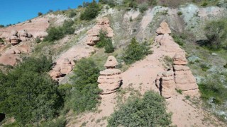 Tokattaki Gelinbaşı Kayalığı görenleri mest ediyor