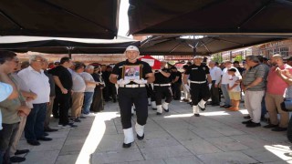 Trafik kazasında hayatını kaybeden komiser son yolculuğuna uğurlandı