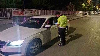 Trafik kurallarını ihlal eden 15 araç sürücüsüne para cezası