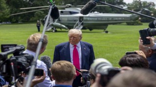 Trumptan Zelenskiye uyarı: Moskovayı hedef almamalı