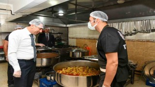 Tuncelide 228 haneye ücretsiz sıcak yemek hizmeti
