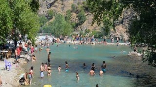 Tuncelide belirlenen alanlar dışında suya girmek yasaklandı