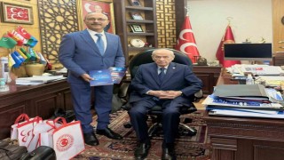 Türk Eğitim Sen  Genel Başkanı Talip Geylan, MHP Genel Başkanı Bahçeliyi ziyaret etti