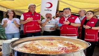 Türk Kızılay Manisadan 1000 kişiye aşure ikramı