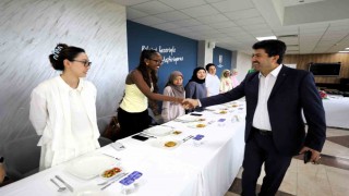 Türkçe sevdalısı gençler SUBÜde eğitim görüyor