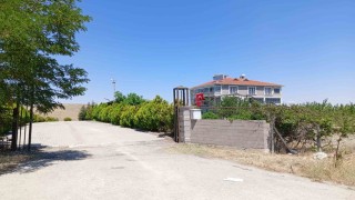 Tutukluk yapan silah aniden ateş aldı: 1i ağır 2 kişi yaralandı