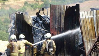 Tuzlada iş yerinde yangın: Alevler kontrol altına alındı