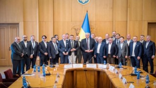 Ukrayna fahri konsolosları buluştu