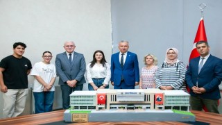 Üniversitenin maketini yaptılar