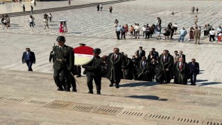 Uyuşmazlık Mahkemesi 80. kuruluş yıl dönümünde Anıtkabiri ziyaret etti