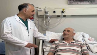 Üzerine çaydanlık devrilen 70 yaşındaki adam dehşeti yaşadı, vücudunun yüzde 20si yandı