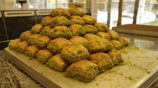 Uzmandan yaz ayları için beslenme uyarısı: Su tüketimini artırın, hafif öğünleri tercih edin