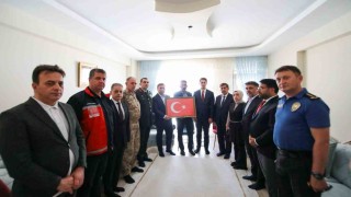 Vali Aydoğdu, Gazi Çatmayı evinde ziyaret etti