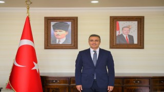 Vali Çiçekten 15 Temmuz şehitlerini anma, demokrasi ve milli birlik günü mesajı