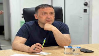 Vali Sözer, gelişmeleri Yangın Yönetim Aracında takip ediyor