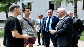Vali Zorluoğlu, öğrenci yurtlarında incelemelerde bulundu