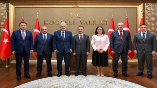 Valiler Kocaelinde düzensiz göçü görüştü