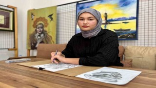 Vanlı Melek engelleri resim sanatıyla aştı