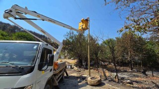 Yangından etkilenen köyde yeniden yaşam alanları kuruluyor