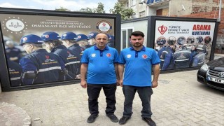 Yangınla mücadele arasında araç üzerinde namazını kılan kahramanlar İHAya konuştu