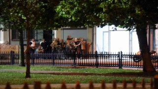 Yaralı şekilde polise 6 saat direnmişti: Hastanede tedavisi biten şüpheli tutuklandı