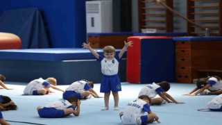 Yaz Spor Okullarında çocuklar sertifikalarına kavuştu