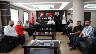 YKS Adıyaman il birincisi Musa Çelebiden Başkan Hallaça ziyaret