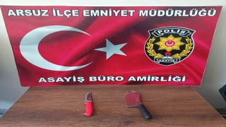 Yol verme kavgasında kamyon şoförüne satırla saldıran 2 şahıs tutuklandı