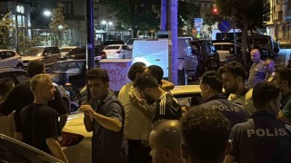 Zeytinburnunda intihar teşebbüsünde bulunan şahıs 5 saatin sonunda ikna edildi