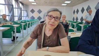 Zonguldakta 60 yaş üstü bireyler üniversite sıralarında