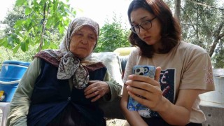 Zübeyde nine, köyünden doktora görüntülü ulaşıp muayene oldu