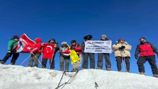 12 sporcu 30 Ağustosta Ağrı Dağının zirvesine ulaştı
