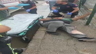 2 otomobil kazaya karıştı: Yaya ve sürücü yaralandı