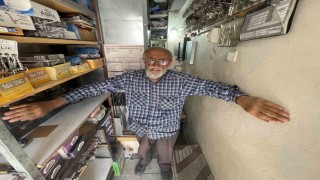 4 metrekarelik dükkana 28 yıl sığdıran usta: Burası bana saray gibi