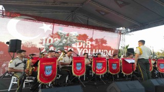 5. Kolordu Kara Kuvvetleri Komutanlığı Bandosu Tekirdağda Zafer Bayramı coşkusu yaşattı