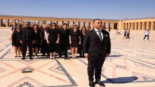 Adana Özel Eral Okulları Anıtkabirde