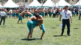 Adana’da 540. Geleneksel Kızıldağ Karakucak Güreşleri Başladı