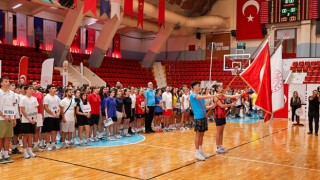 Adana’da Anadolu Yıldızlar Ligi Basketbol Türkiye Birinciliği Başladı