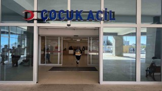 Adıyamanda dehşet: Otomobilin bagajında mahsur kalan çocuk yaşam savaşı veriyor