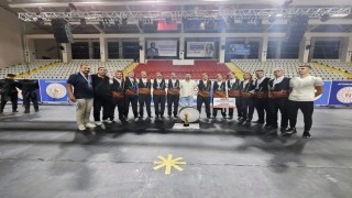 Ağrı ekibi halk oyunlarında Türkiye şampiyonu oldu