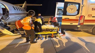 Ağrıda kazada yaralanan çocuk ambulans uçakla Ankaraya sevk edildi