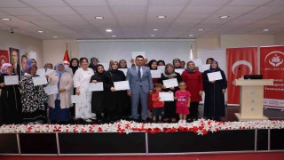 Aile eğitimi kursiyerlerine belge töreni