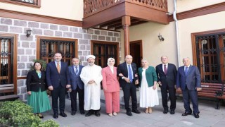 Aile ve Sosyal Hizmetler Bakanı Göktaş, Türkiye Şehit Yakınları ve Gaziler Dayanışma Vakfının Mütevelli Heyeti ile toplantı gerçekleştirdi