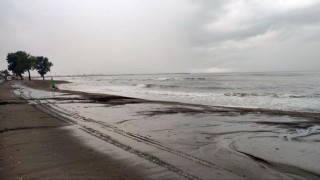 Akçakocada belirlenen yerler hariç denize girmek yasak