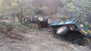 Akhisarda traktör kazası: Dede hayatını kaybetti, torunu ağır yaralandı