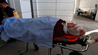 Aksarayda otomobil kamyonetle çarpıştı: 1i ağır 5 yaralı